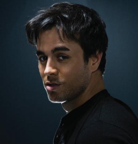petit fantasme sur enrique .pas ma faute vous c'est qui???
